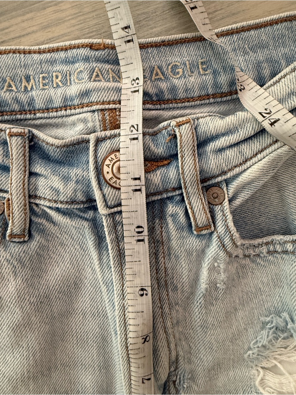 American Eagle Jorts Denim Bermuda Shorts Distressed Size 4 - Picture 5 of 7